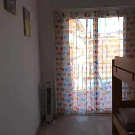 Traumhafte Mit Meerblick In Schoener Umgebung דירה *